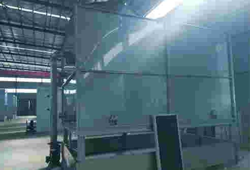 正在安裝的閉式冷卻塔設備