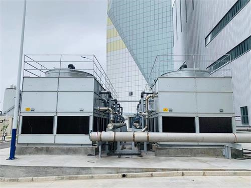 對(duì)冷卻塔散熱的影響有兩大因素,冷卻塔的散熱量計(jì)算