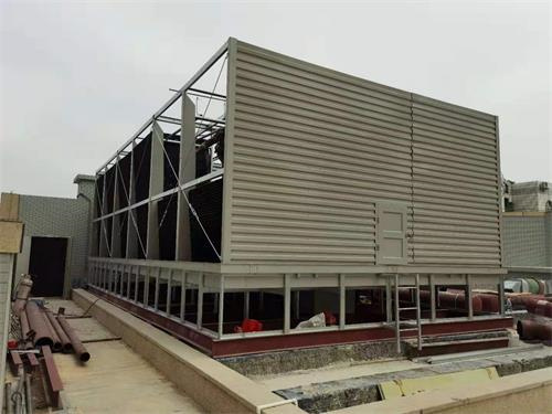 深圳冷卻塔:開式冷卻塔與閉式冷卻塔哪個好?(開式玻璃鋼冷卻塔價格一般是多少)