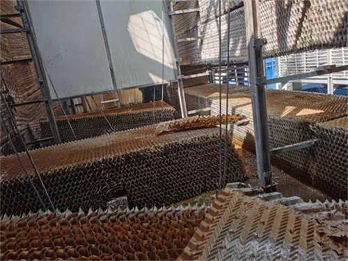 冷卻塔結(jié)冰(冷卻塔結(jié)冰怎么辦)