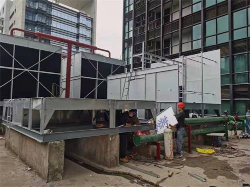 冷卻塔降溫效果取決于散熱片、風(fēng)機(jī)風(fēng)量,閉式冷卻塔降溫效果