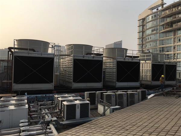 冷卻塔底盤(pán)漏水的修補(bǔ)方法,冷卻塔漏水怎么修補(bǔ)